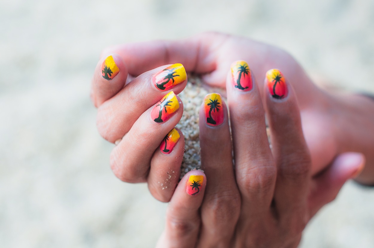 Nail-art-estate-2021-trend-decorazione-unghie-2.jpeg