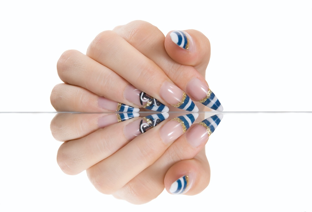 Nail-art-ancore-1.jpeg