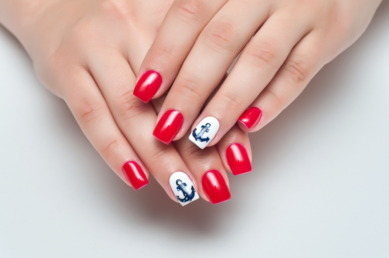 Nail-art-ancore-2.jpeg