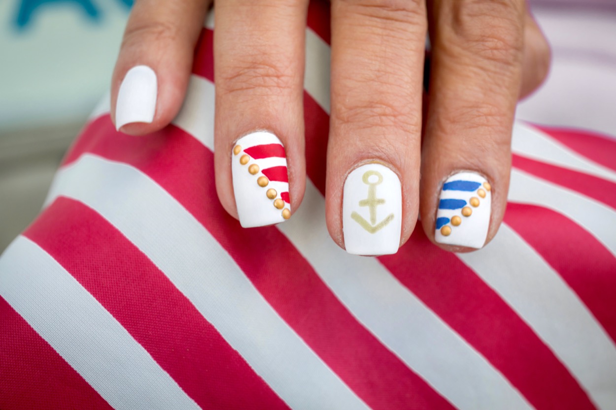 Nail-art-ancore-4.jpeg