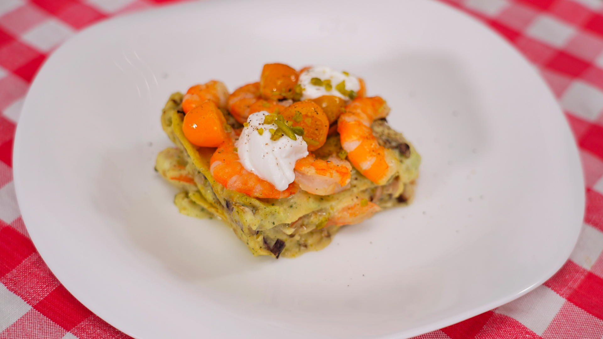 Lasagna con mazzancolle: un pranzo in famiglia sorprendente grazie alla ricetta di Chef in Camicia