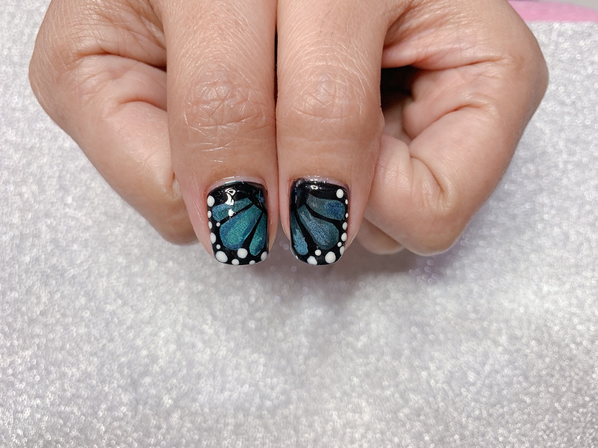 Nail-art-farfalle-5.jpeg