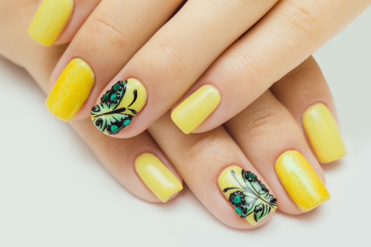 Nail-art-farfalle-6.jpeg