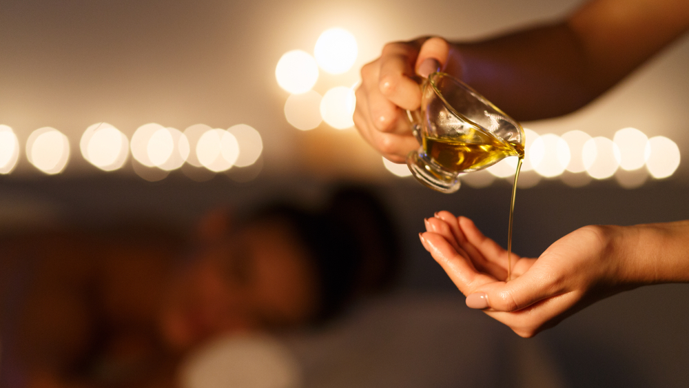 Olio di Karanja per pelle e capelli: benefici e proprietà