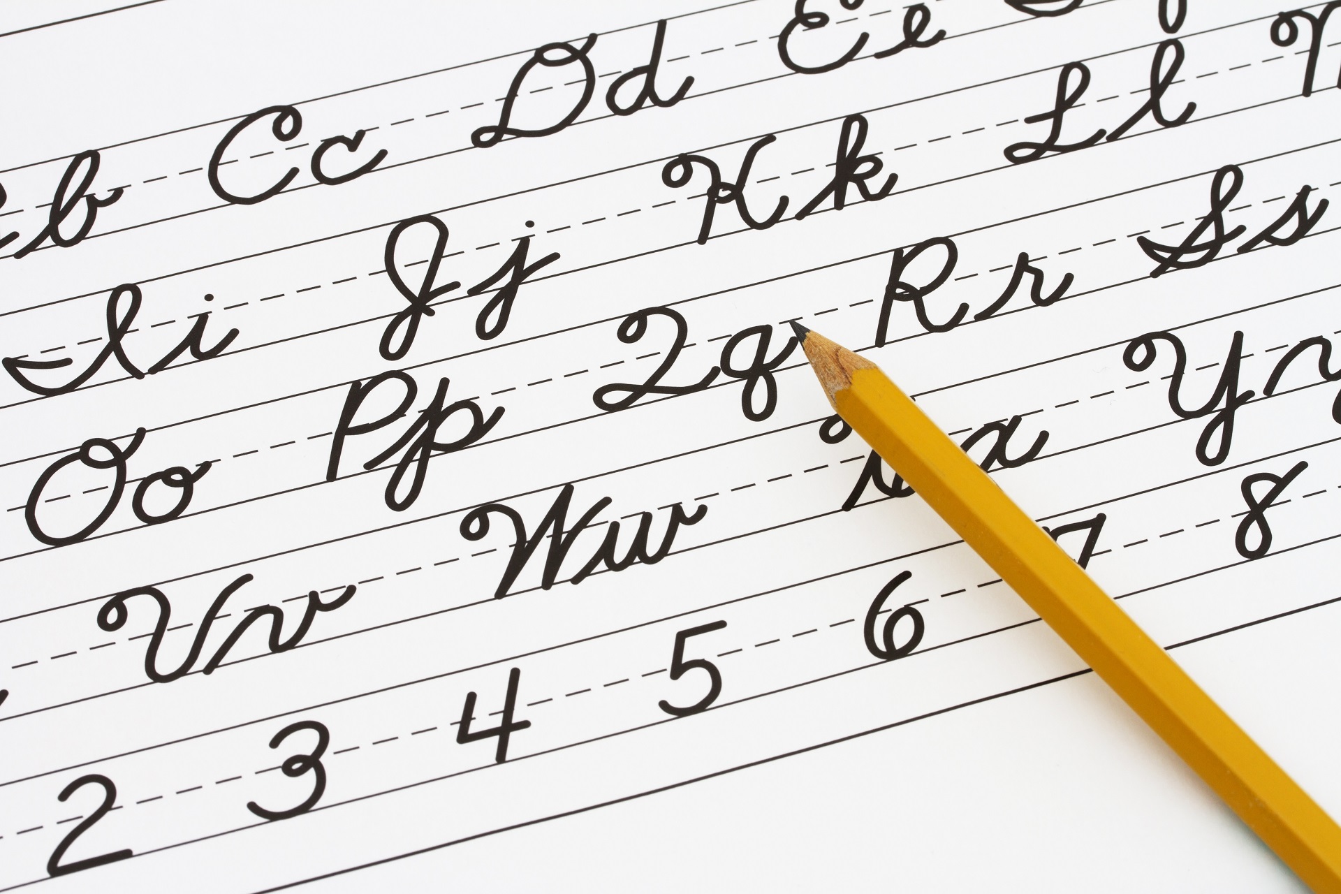 Come imparare a scrivere (di nuovo) in corsivo