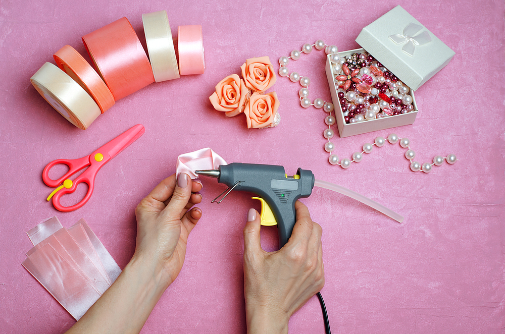 Come fare una rosa con nastro e un trucchetto (anzi due)