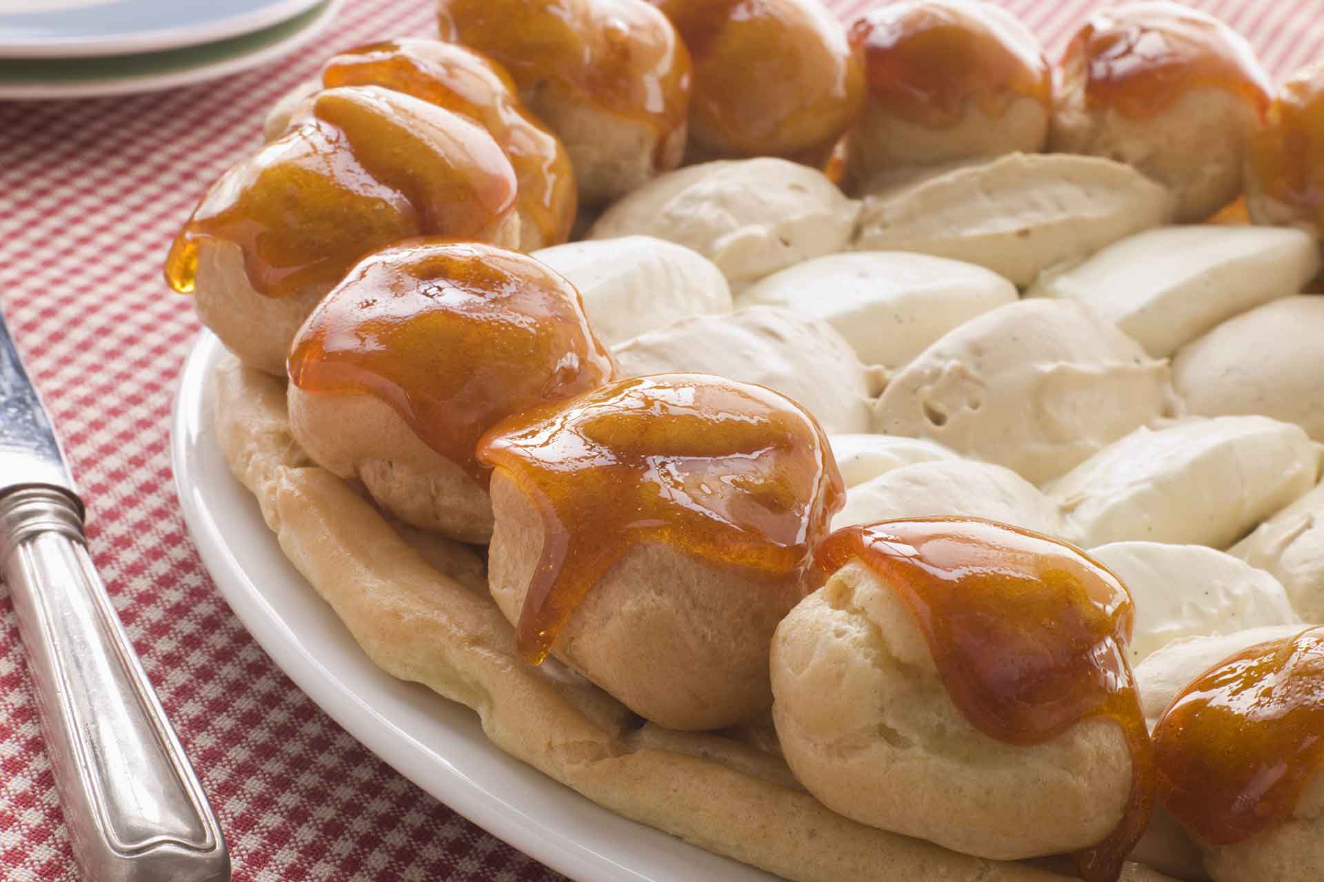 Come si prepara la torta Saint Honoré?