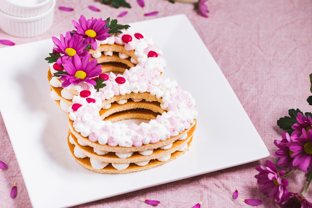 come-decorare-torta-forma-numero-18-5.jpg
