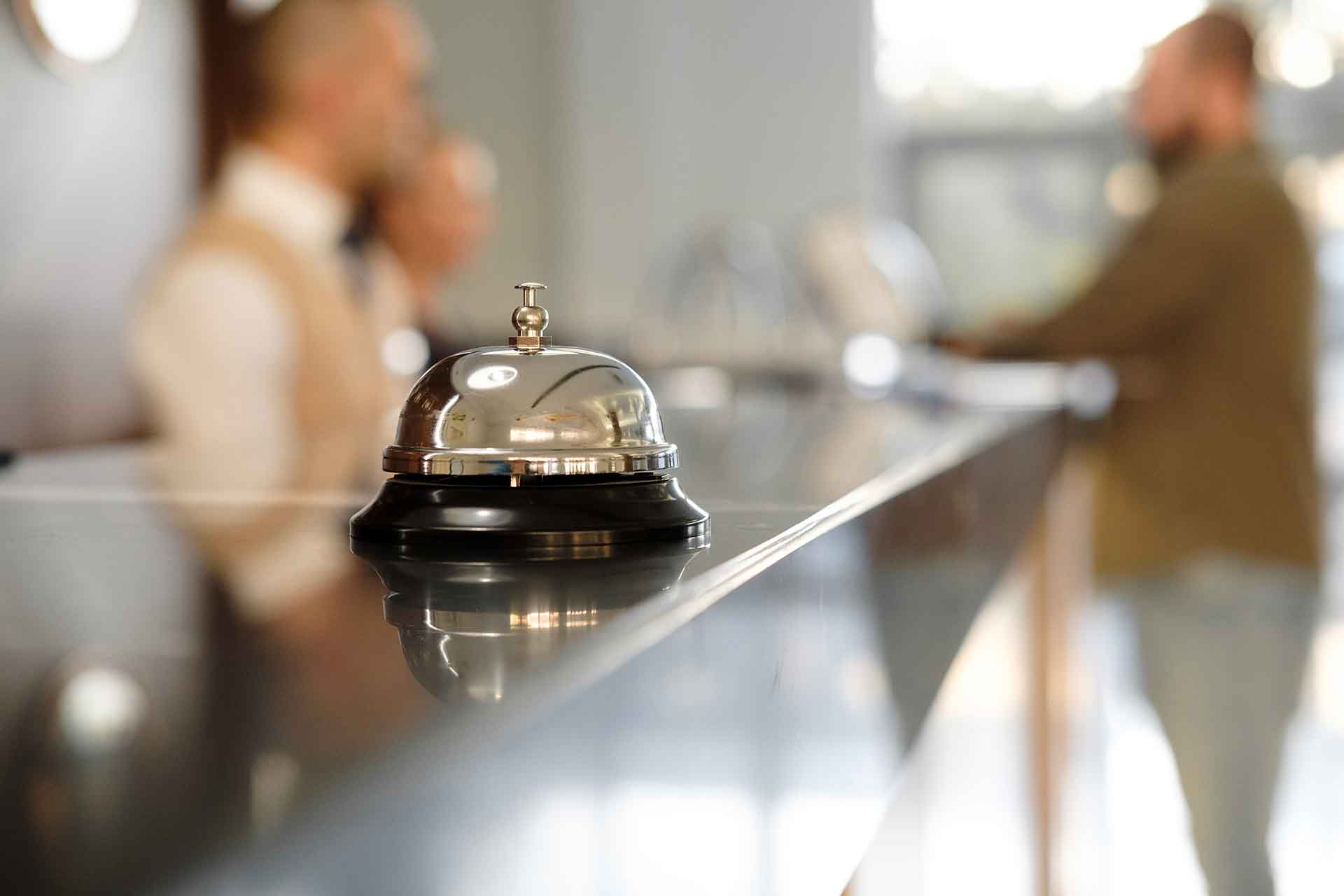 Galateo in hotel: come non disturbare gli altri ospiti dell'albergo