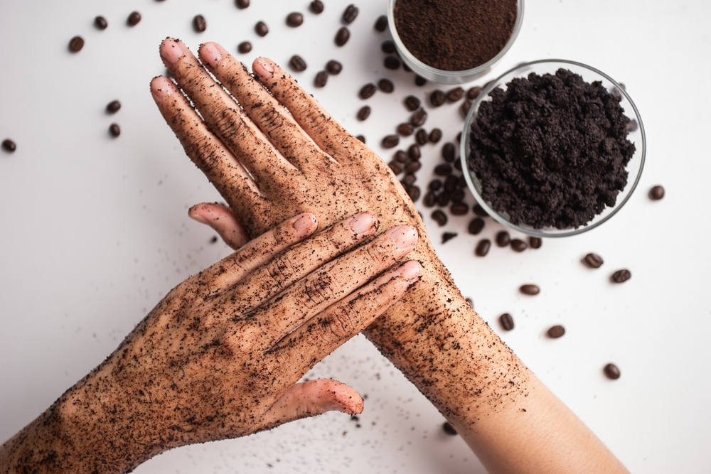 Caffeina per la cura del corpo: a che cosa serve?