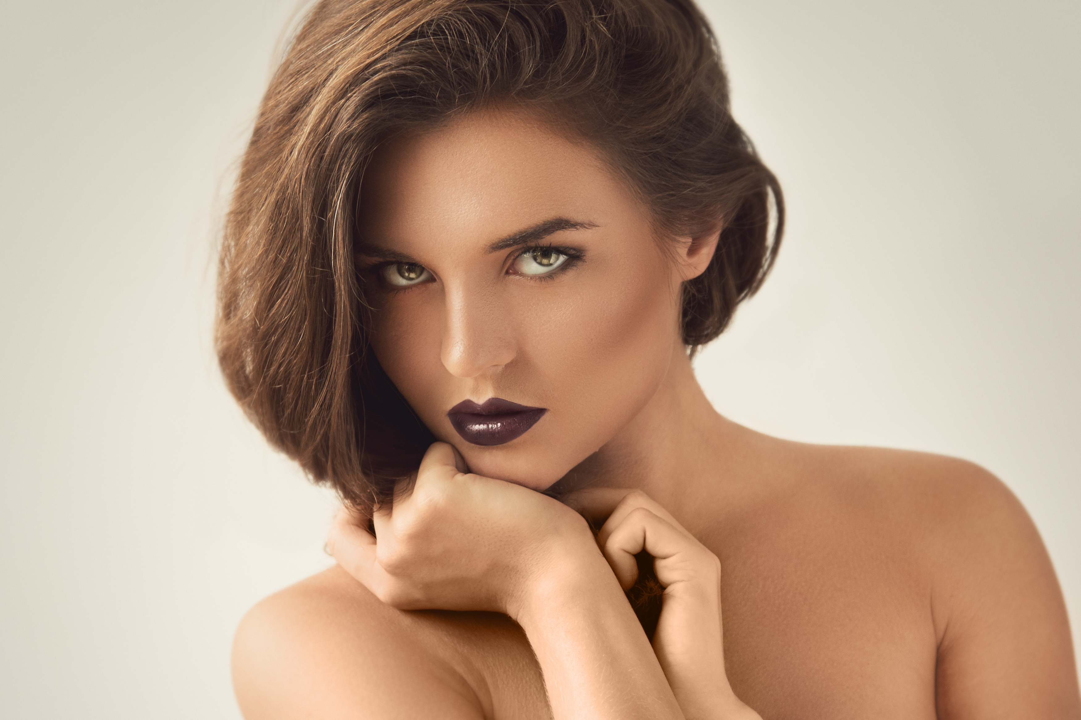 Come indossare un rossetto marrone