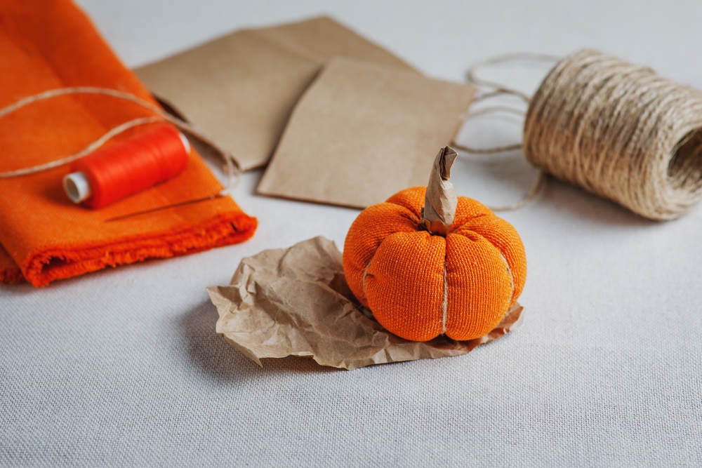 Zucche di stoffa fai da te: tutorial e idee facili