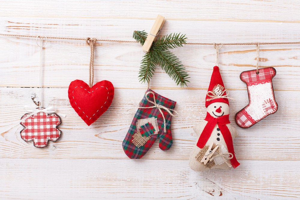 Decorazioni di Natale fai da te di stoffa: tutorial e idee