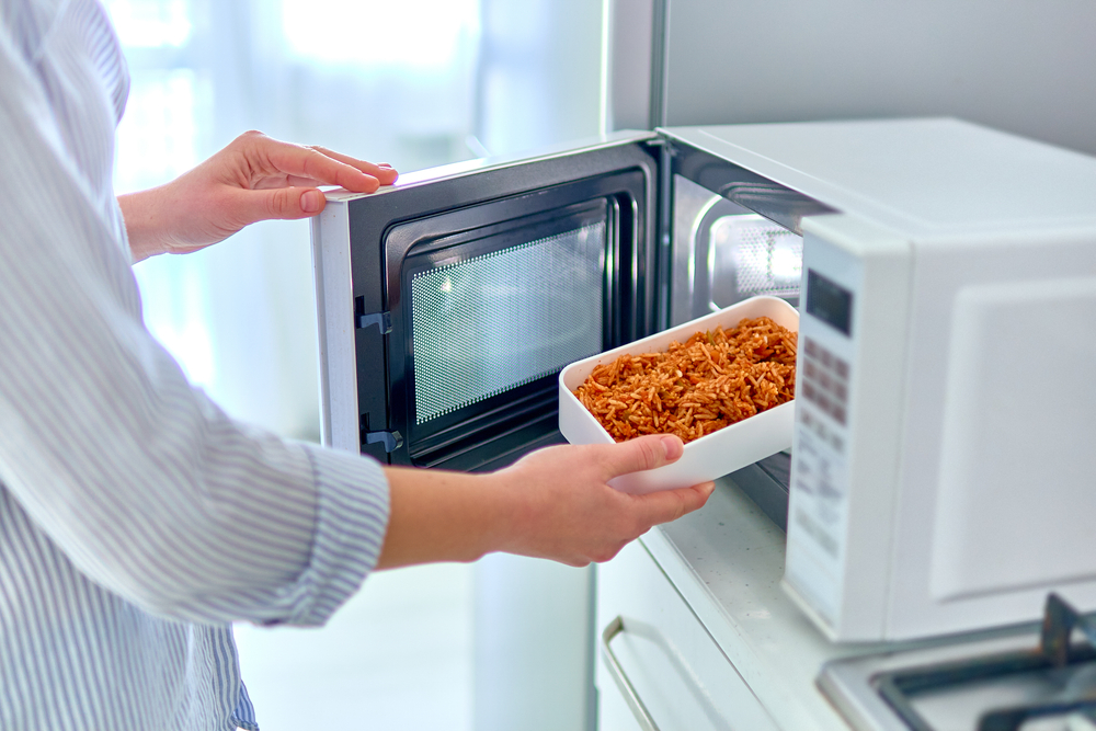 Il microonde rovina il valore nutrizionale dei cibi?