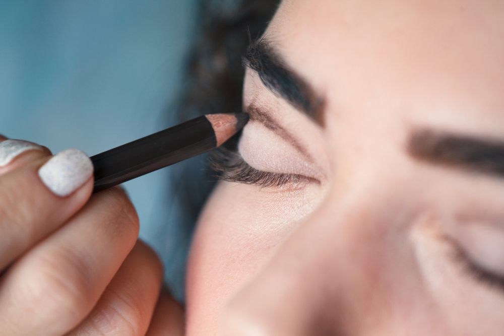 Come applicare l’ombretto cut crease