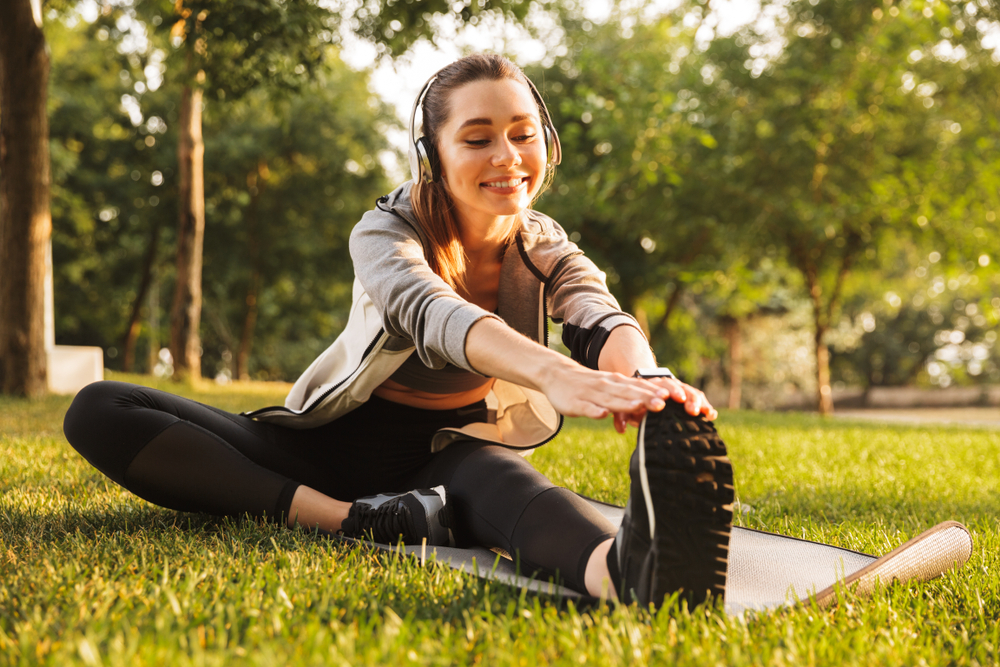 Allenamento al parco: 5 esercizi per snellire gambe e cosce