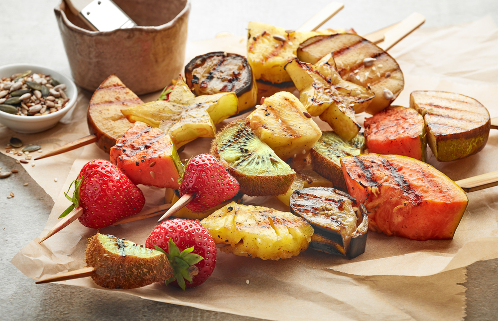 Macedonia di frutta grigliata di Jamie Oliver: la ricetta per i bambini