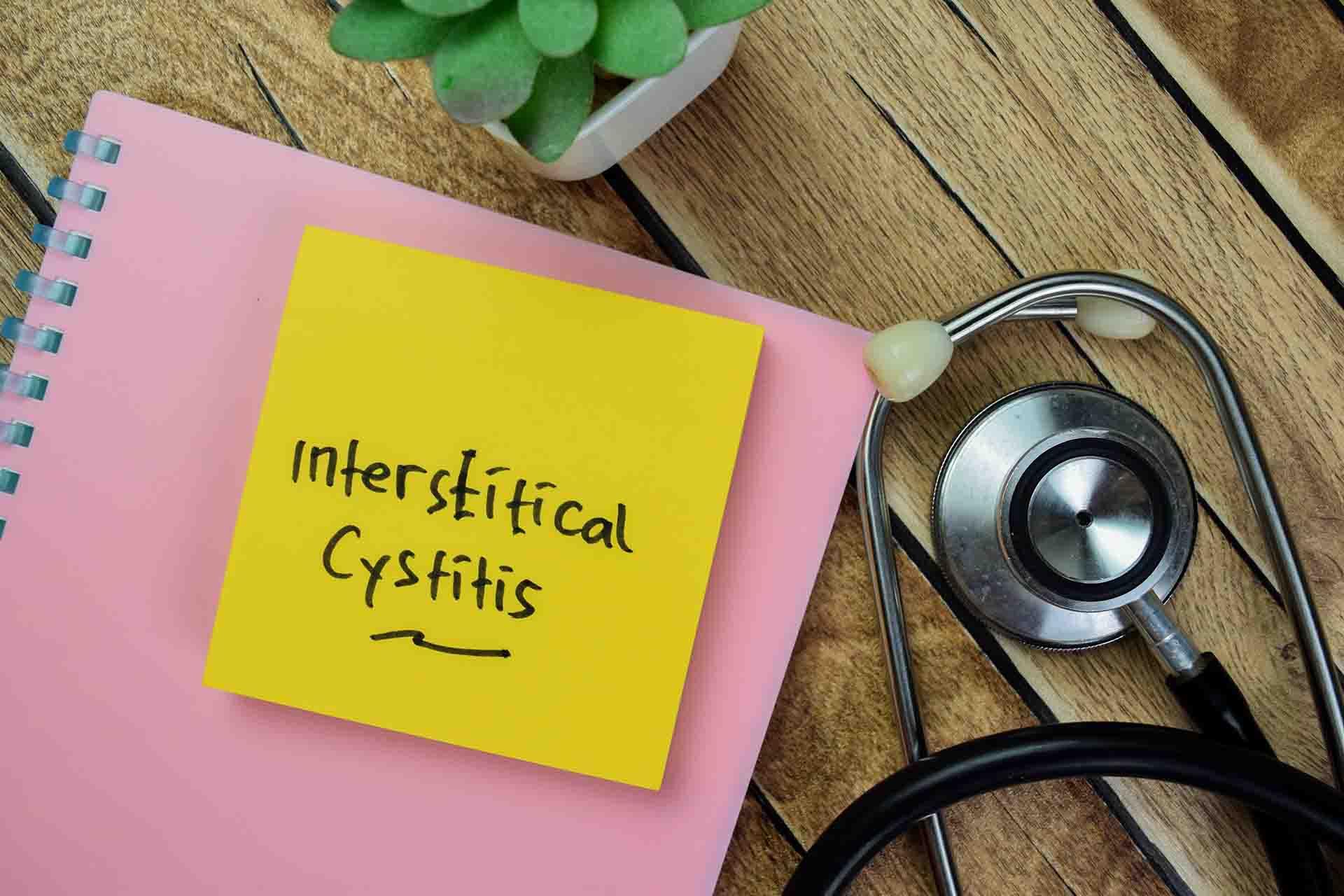 Cos'è la cistite interstiziale: sintomi e cause