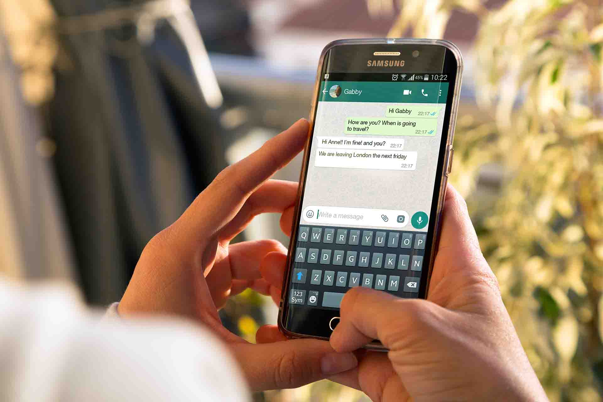Le regole del galateo del gruppo Whatsapp da conoscere