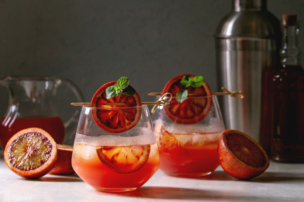 Ricetta del Rum Punch, il cocktail che profuma di autunno