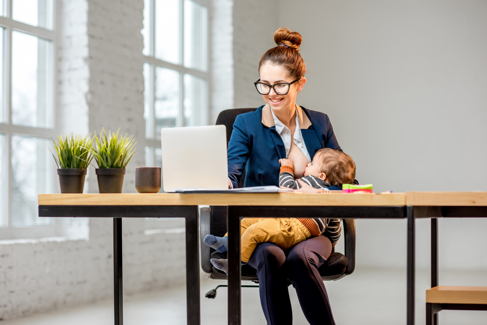 Allattamento al seno per le mamme che lavorano: 5 consigli