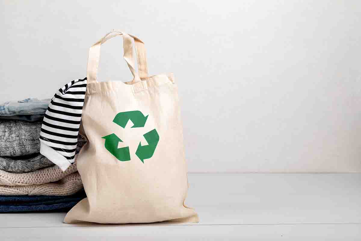6 trucchi per uno shopping sostenibile nei mercatini dell'usato