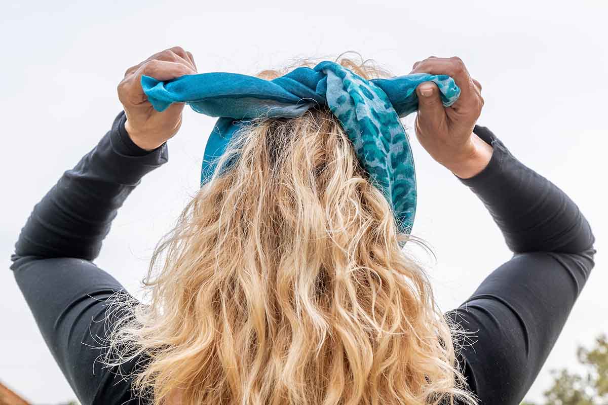 Come creare acconciature con il foulard