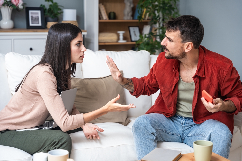 Fidanzato troppo geloso: come comportarsi se è anche possessivo