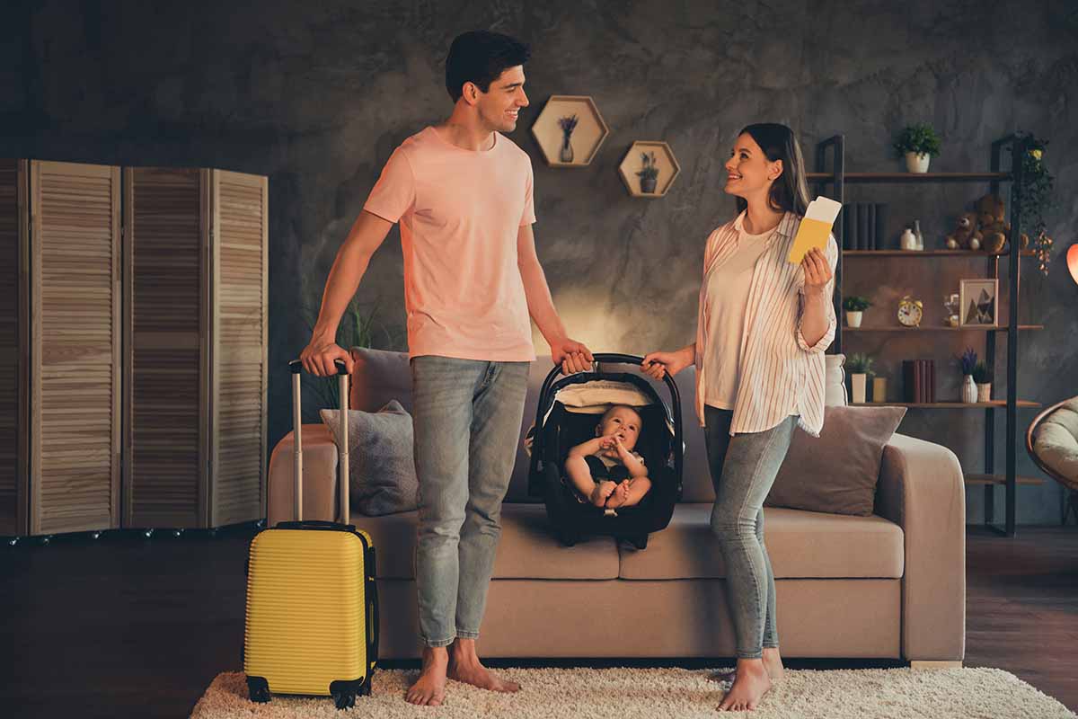 Viaggiare con neonati e bimbi di pochi mesi, decalogo dei pediatri