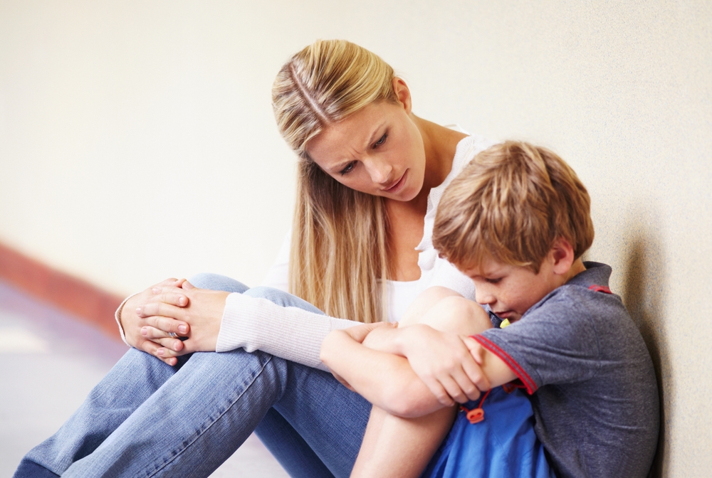Come fare se un bambino picchia tuo figlio
