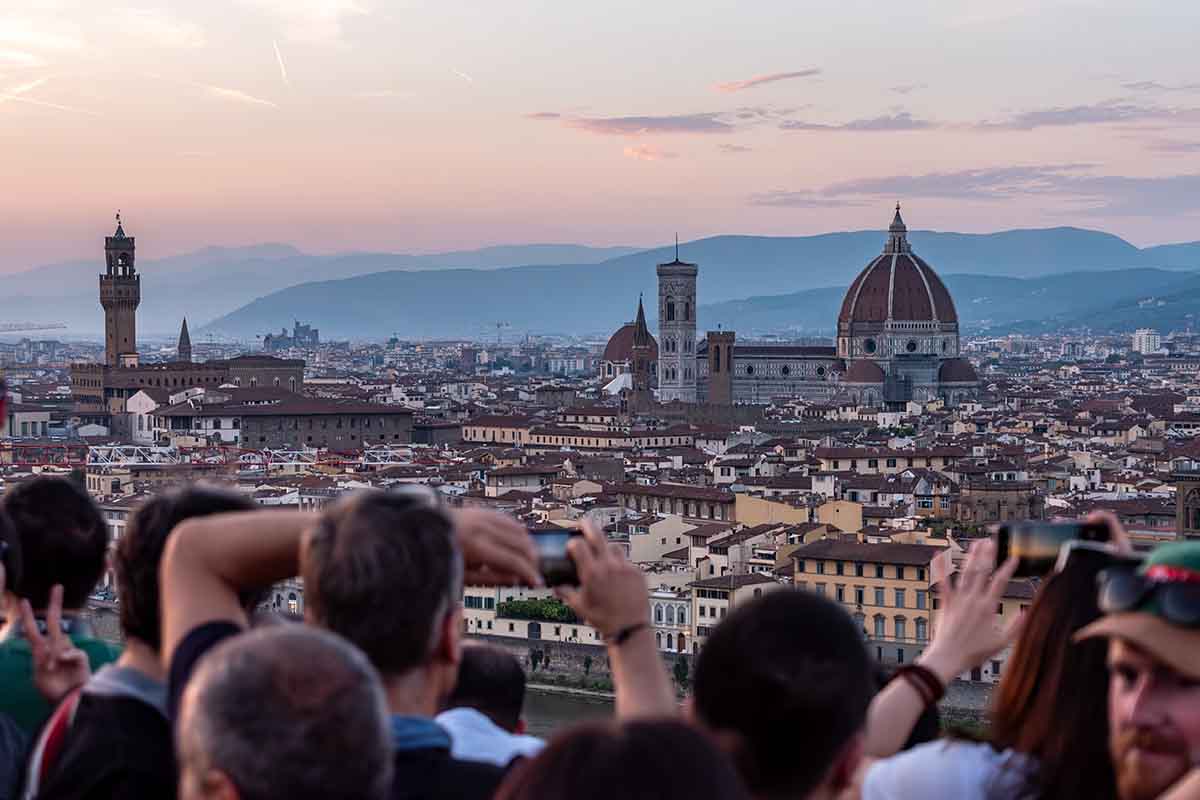 Come evitare il turismo di massa quando si viaggia