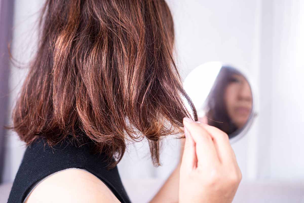 Capelli che si sporcano subito: come rimediare