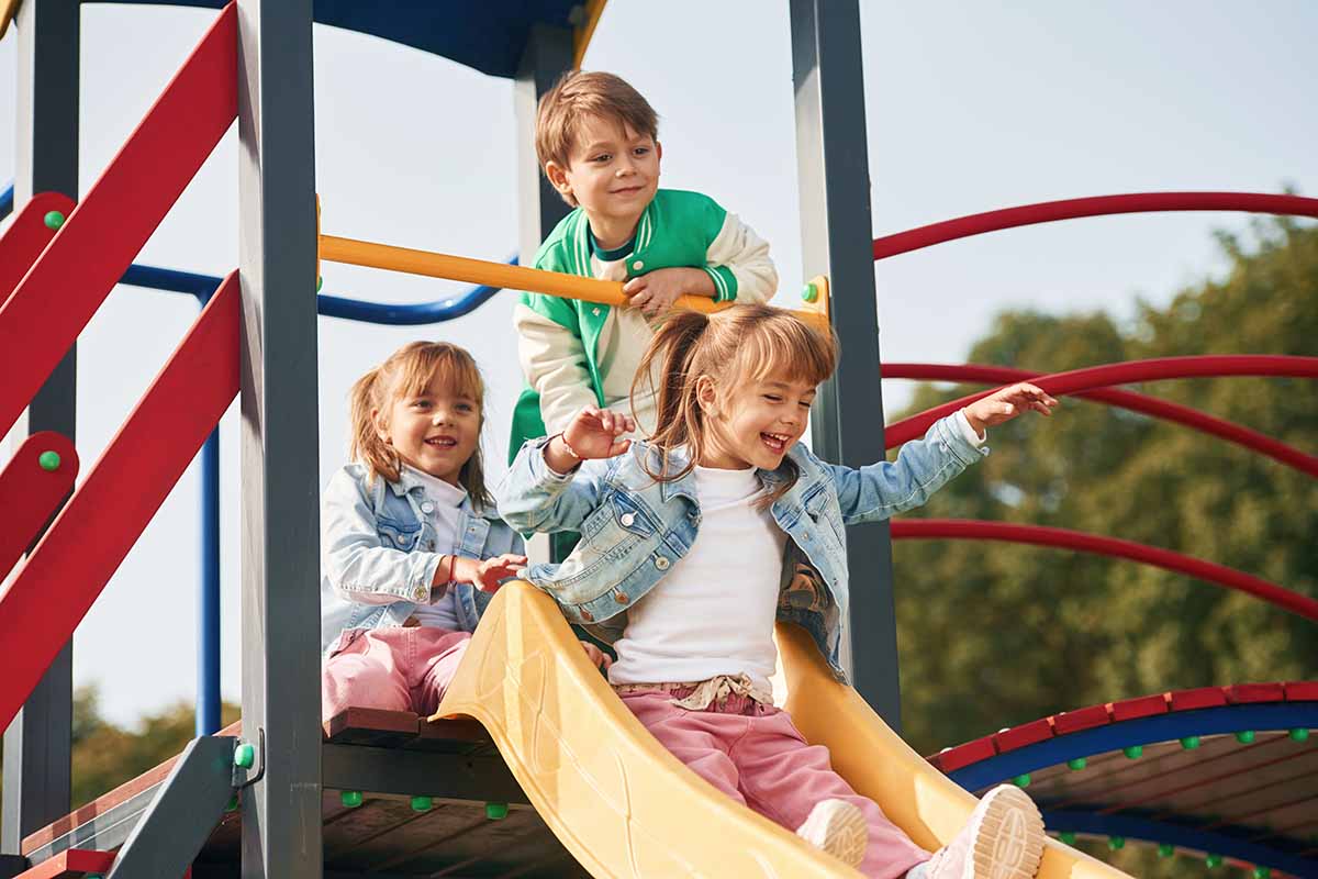 10 regole di sana convivenza al parco giochi