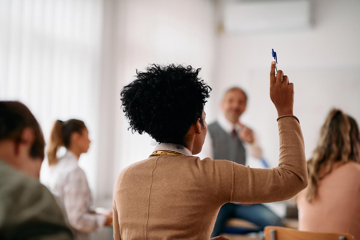 Voti degli studenti detti alla classe: i prof violano la privacy?