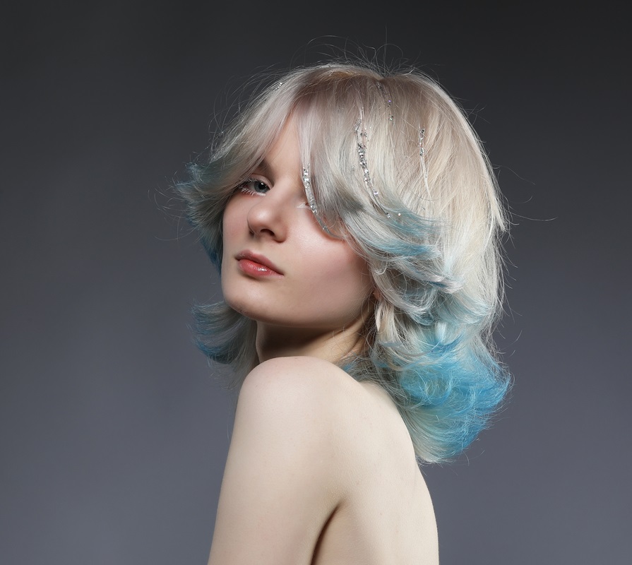 Carnevale, 3 idee per mascherare i capelli in sicurezza