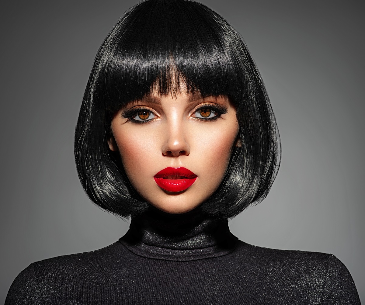 Frangia folta: il trend del 2025 per i nostri capelli
