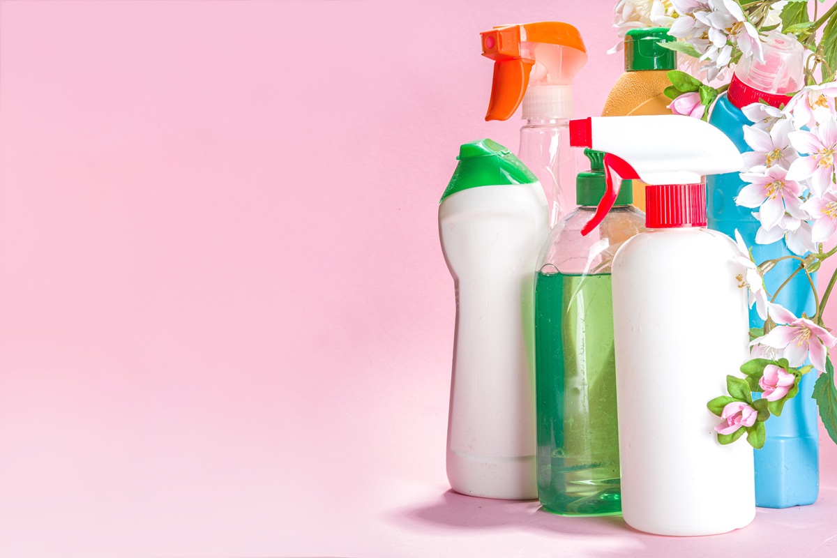 Come organizzare le pulizie di primavera senza stress